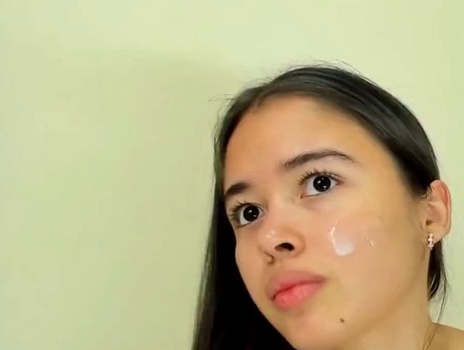 Download: teenamateurgirls - Stieftochter bekommt schnelle Gesichtsbehandlung