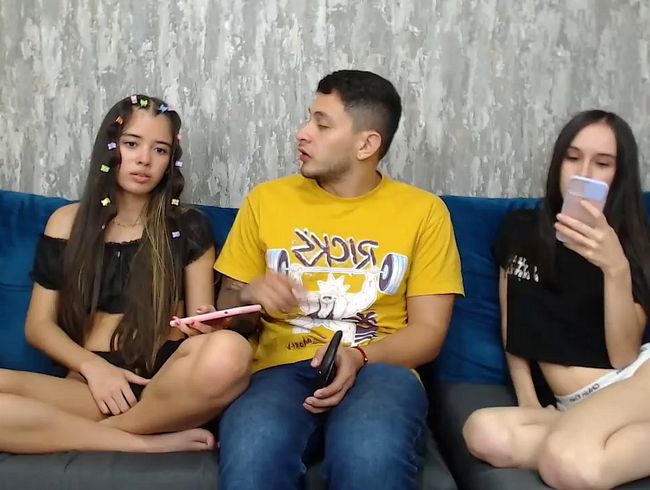 Download: teenamateurgirls - Stiefschwestern lutschen ihn zum ersten Mal