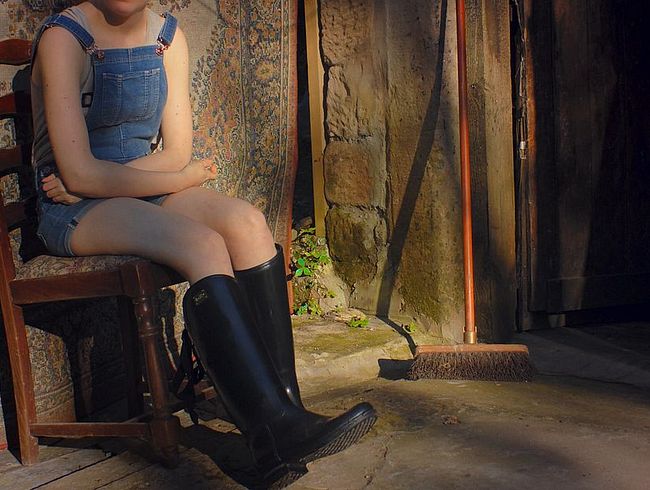 Download: unicorndisney - Posh Wellies Little Lady 4K - UnicornDisney