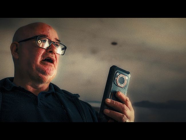 Download: unicorndisney - Behind In Rent – Einer Cosplayerin und Fantasierin in Schulmädchenuniform werden einige POV-Aussichten geboten.