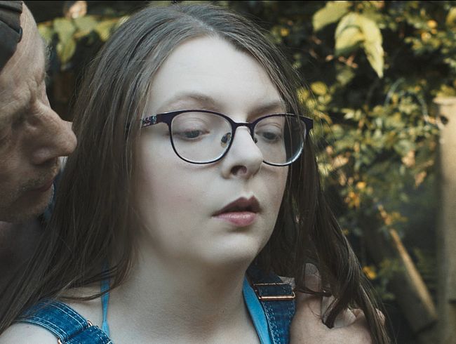 Download: unicorndisney - Rasierer im Spiegelkabinett - UnicornDisney.