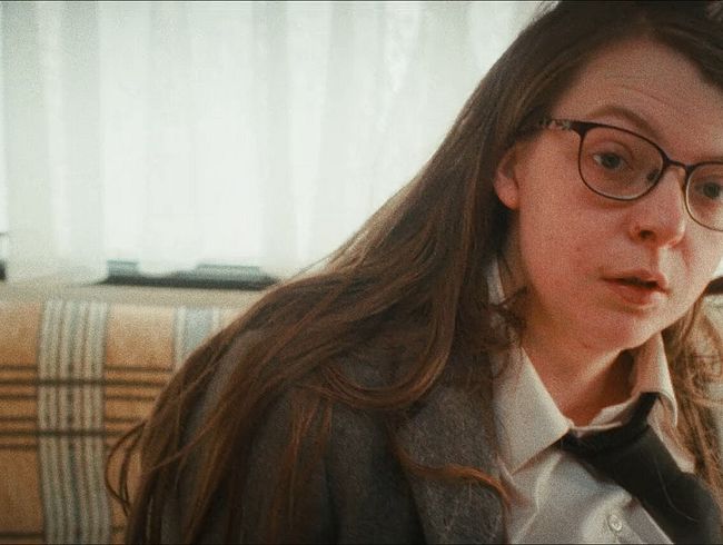 Download: unicorndisney - Aufstehen mit dem Stiefvater, schmutziges Schulmädchen-Rollenspiel mit Urin, Höschen und Spanking