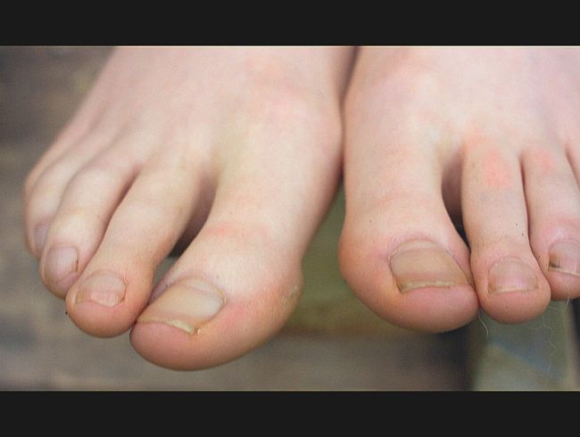 Download: unicorndisney - Schmutzige Füße und lange Zehen - UnicornDisney