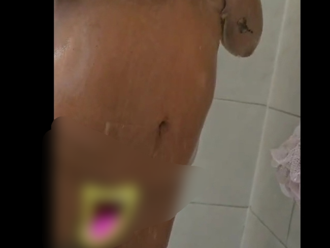 Download: unschuldigeEhefrau - Alles gut unter der Dusche waschen