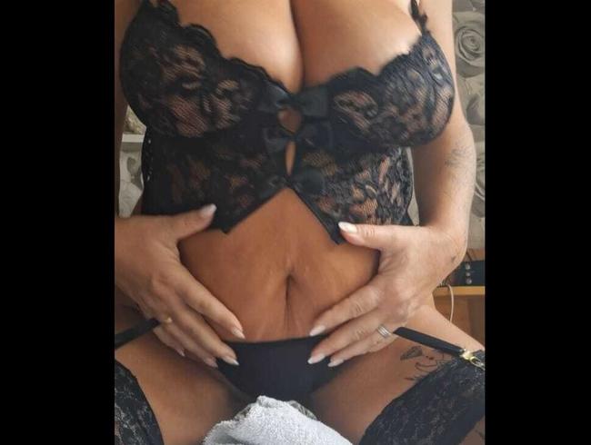 Download: unschuldigeEhefrau - 2. Teil Neuer Vibrator und konnte endlich ihn einweihen