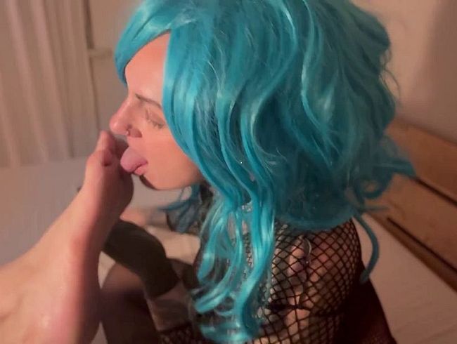 Download: we_love_storys - Ich lecke den verschwitzten Fuß meines Freundes, 1 Tag Turnschuh!!!