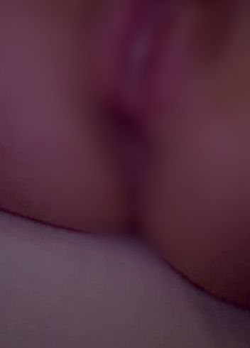 Download: we_love_storys - Abgespritzt! Warmes Sperma läuft aus meiner Muschi übers Arschloch!