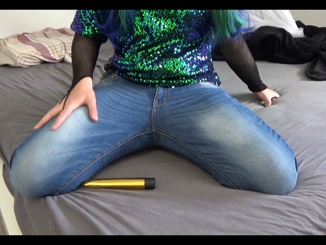 Download: wet_mermaid - Vibratorfick in Jeans