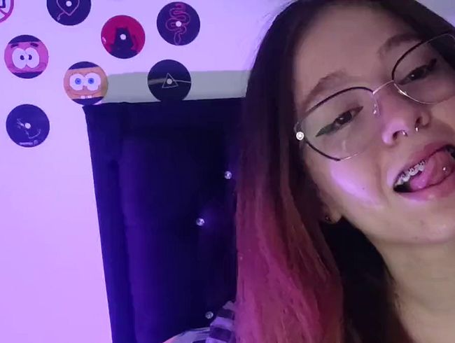 Download: whiteangelx - Gefällt dir, wie mein Hintern hüpft?