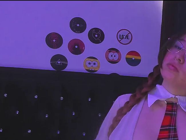 Download: whiteangelx - Schulmädchenkostüm Nr. 2