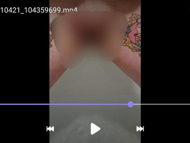 Download: why-not-now - Userwunsch - ich pisse in die Badewanne