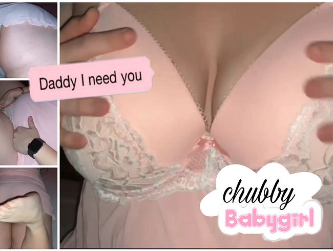 Download: xxxbigboobslayla - HAARIGES TEENYFÖTZCHEN SUCHT ALTEN PIMMEL